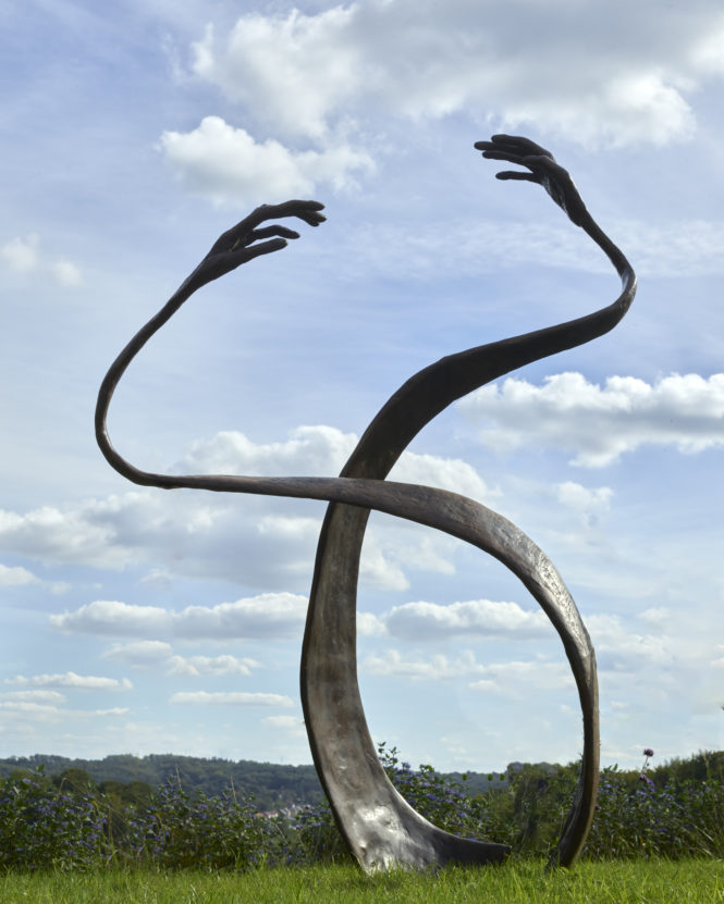 Here, there & everywhere, bronze, 180x130x70 cm